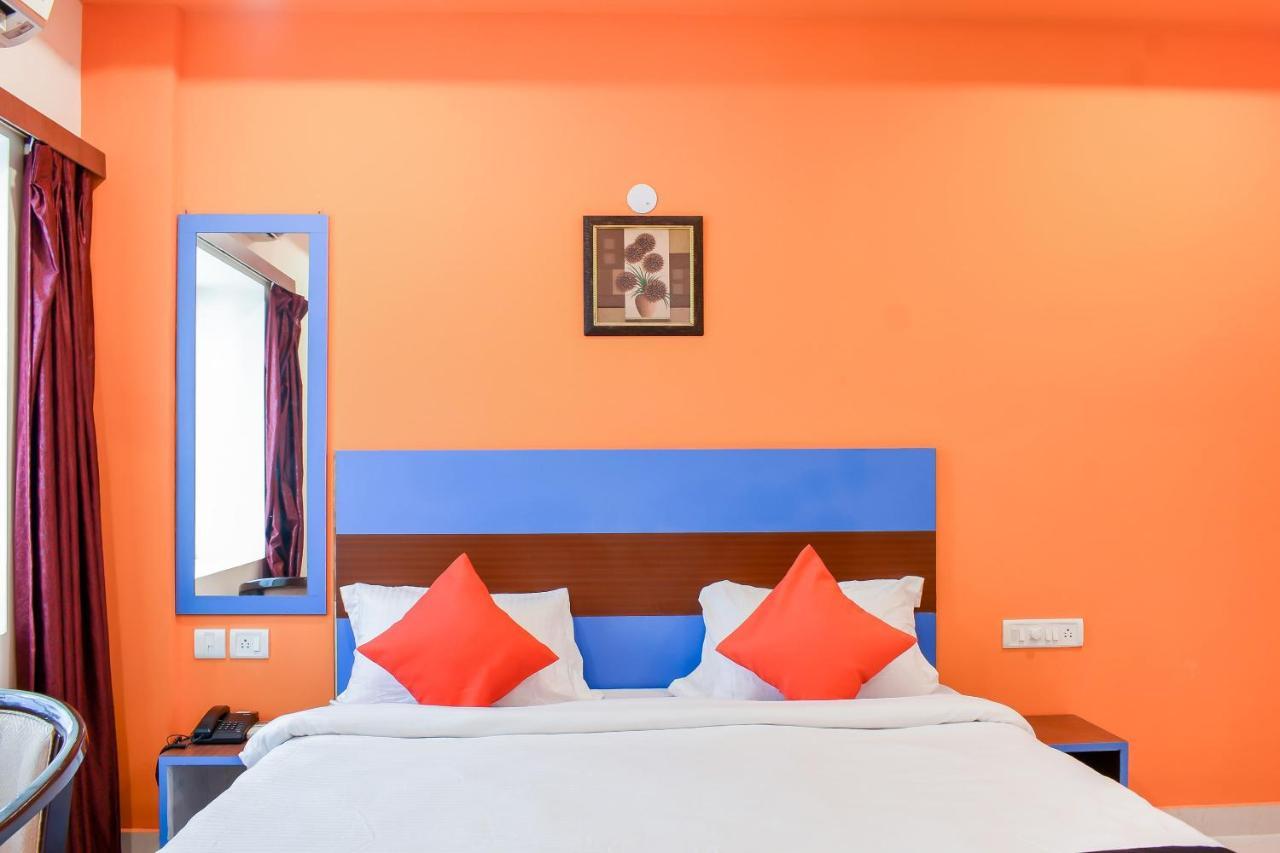 Capital O 67249 Hotel Planet Bhubaneswar Exterior foto